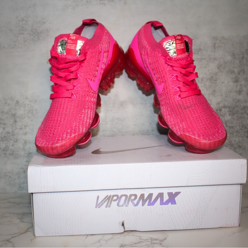 Nike Women's Vibrant Pink Vapormax Sneakers